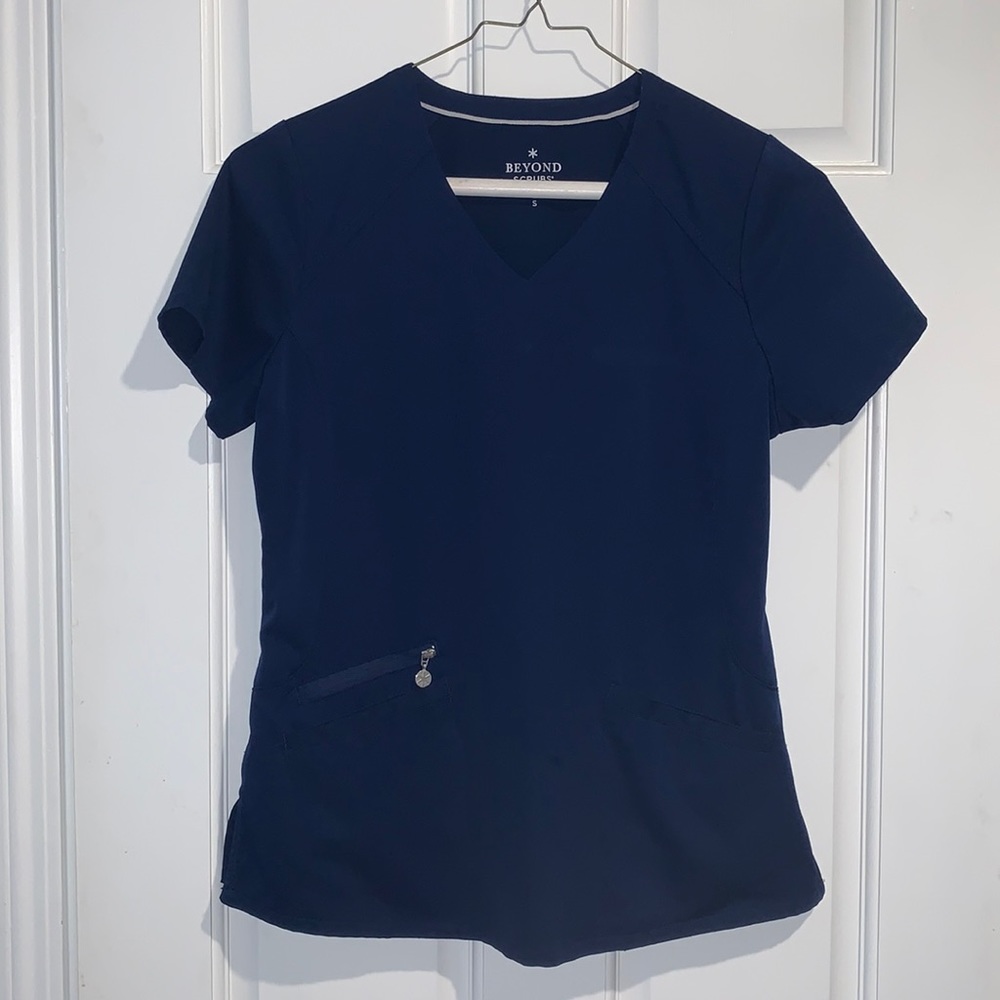 Beyond Brand -Navy blue scrub top